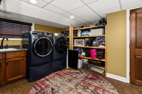 a view of a storage & utility room