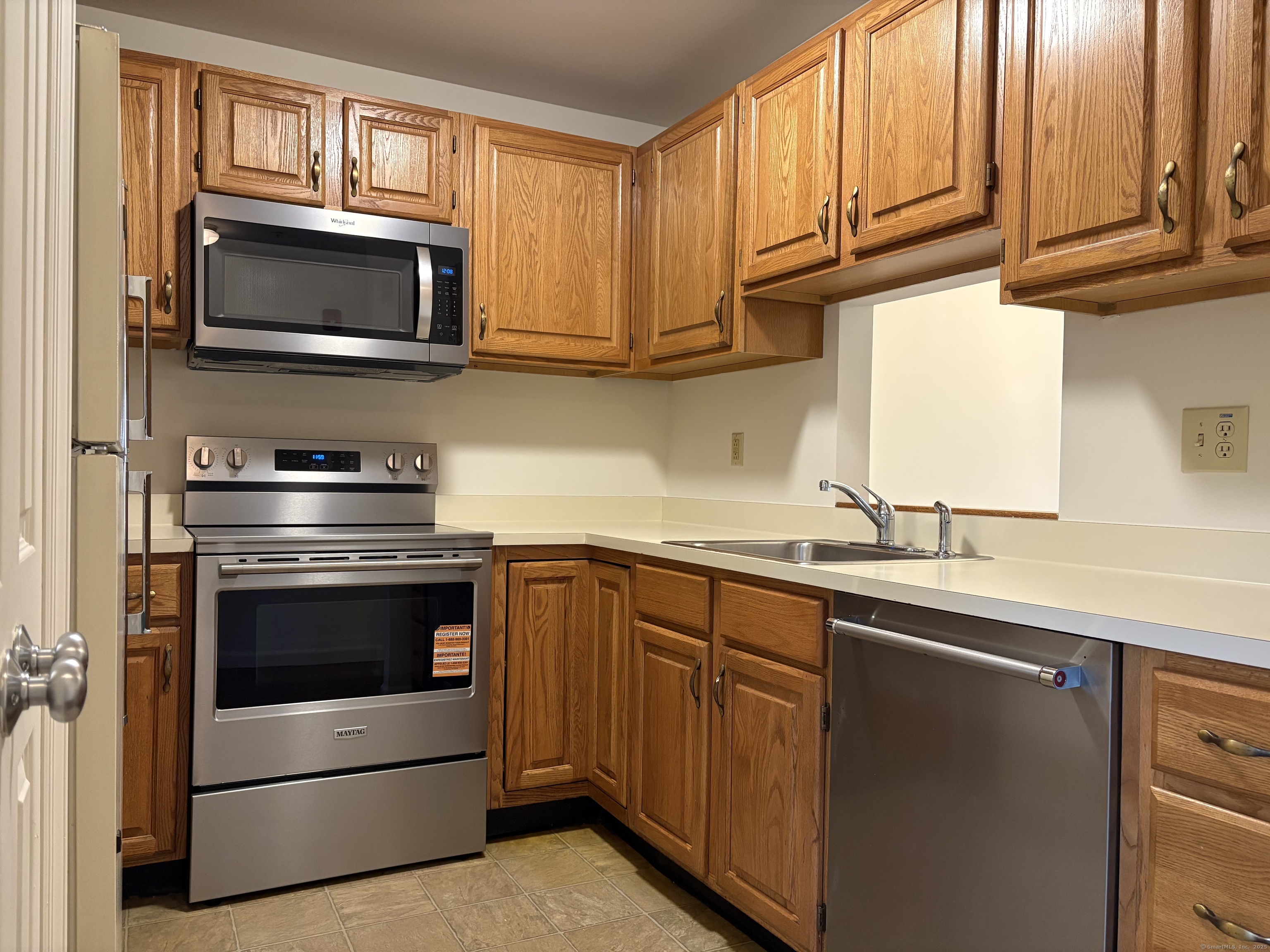79 Danbury Road, Unit A9 Ridgefield, CT 06877 - Photo 3 of 7