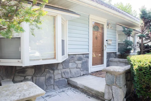 $158,250 | 4641 Weddel Street, Dearborn Heights, MI 48125