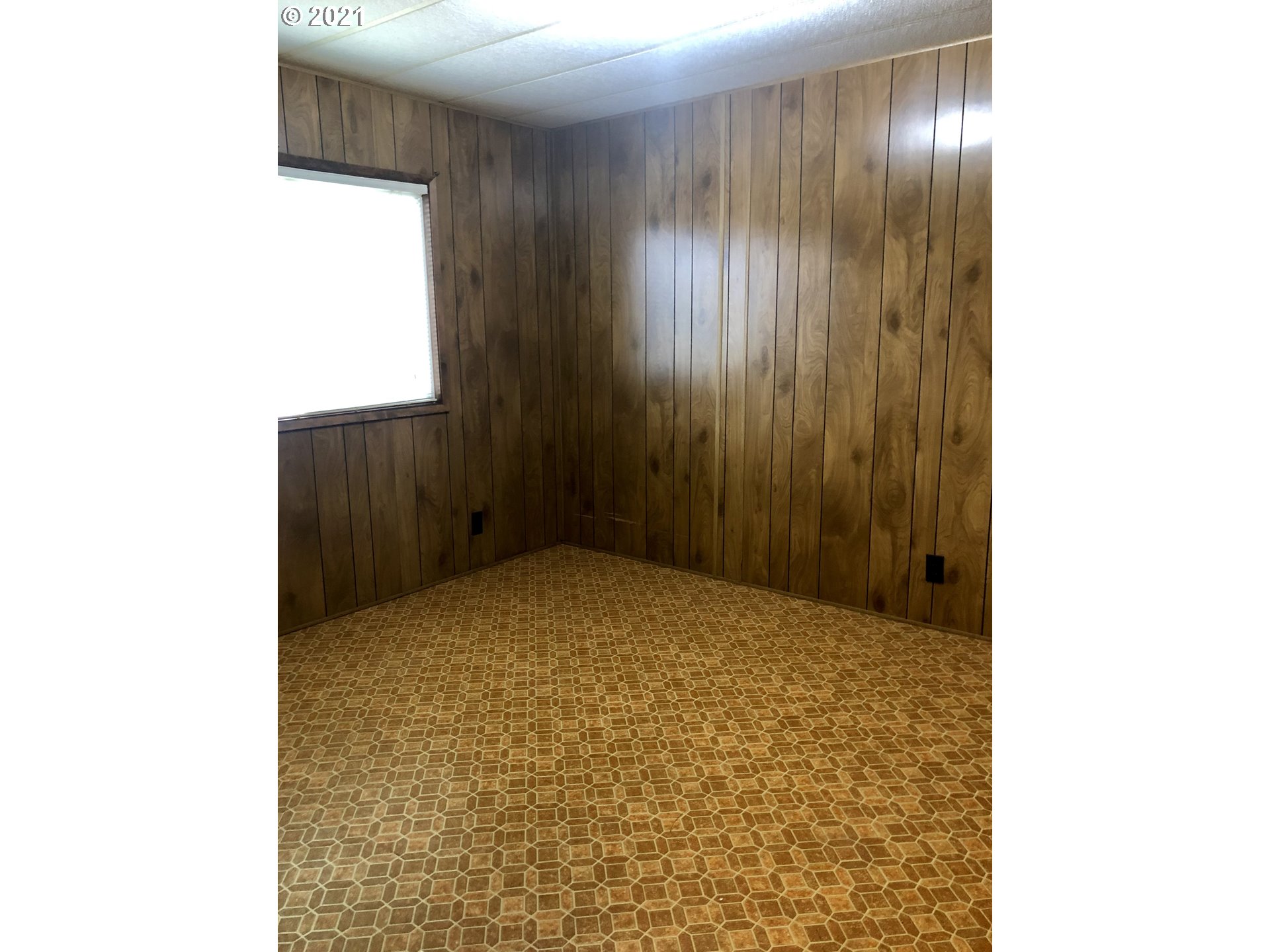 205 South 54th Street, Unit 91 Springfield, OR 97478 - Photo 14 of 18 Gallery Image 14