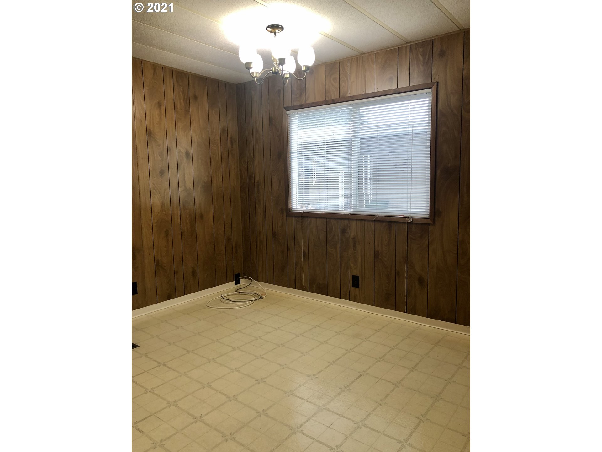 205 South 54th Street, Unit 91 Springfield, OR 97478 - Photo 4 of 18 Gallery Image 4