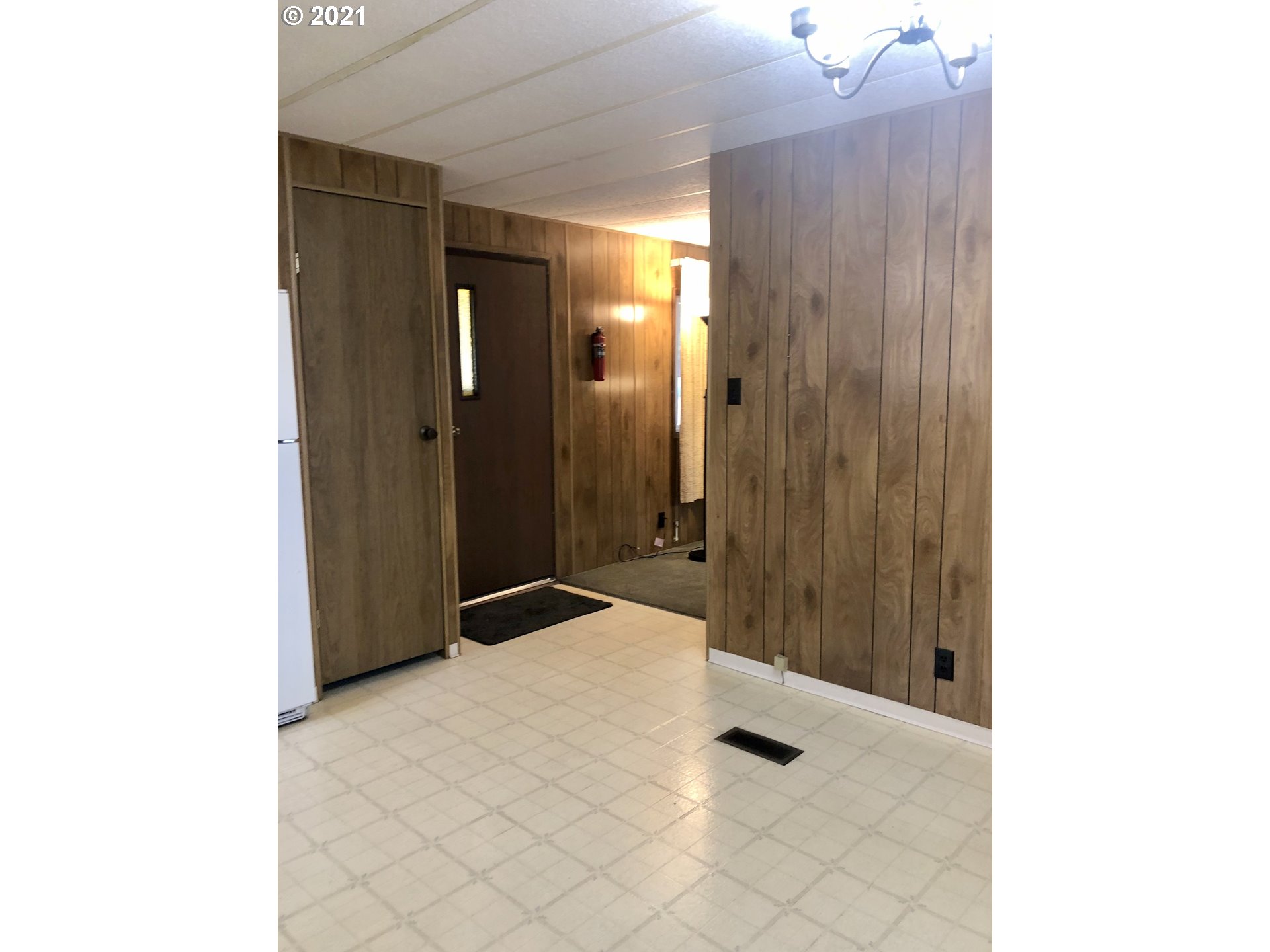 205 South 54th Street, Unit 91 Springfield, OR 97478 - Photo 6 of 18 Gallery Image 6
