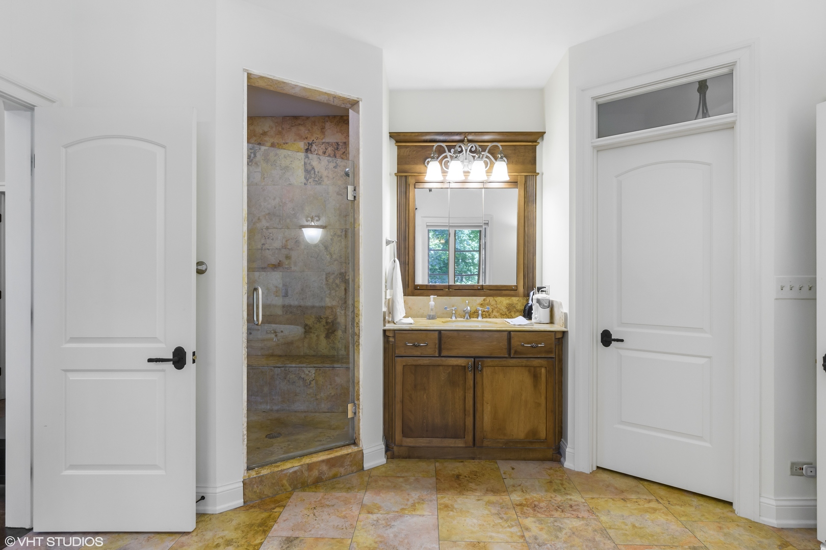 697 Bluff Road Lake Bluff, IL 60044 - Photo 22 of 35