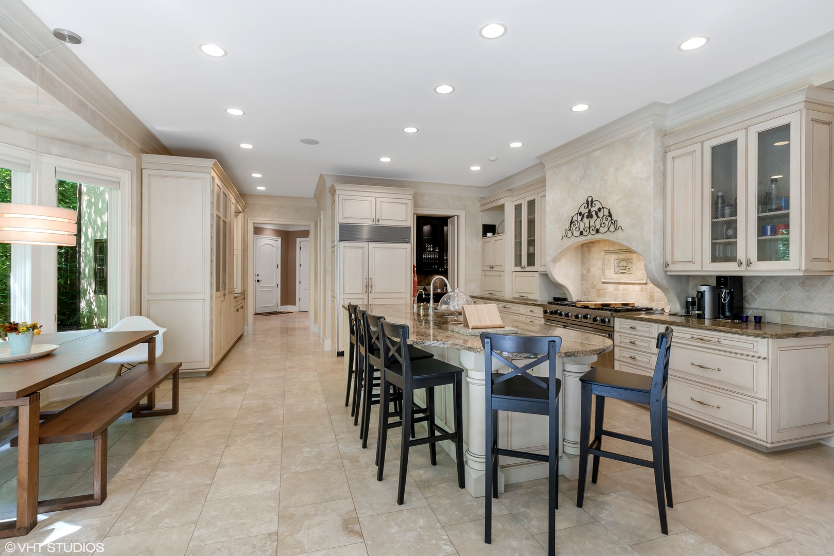 697 Bluff Road Lake Bluff, IL 60044 - Photo 8 of 35