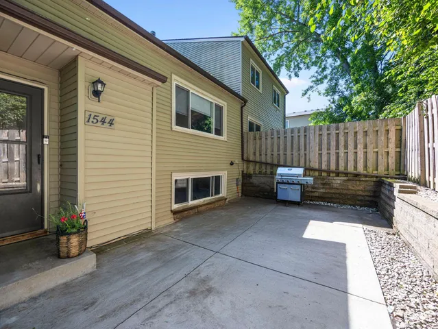 $257,900 | 1544 Greenwood Court North, Eagan, MN 55122