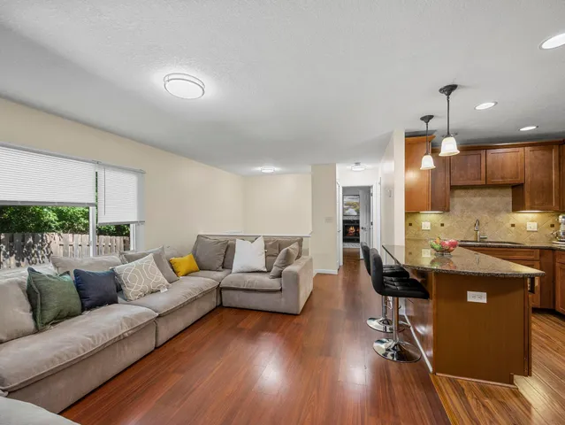 $257,900 | 1544 Greenwood Court North, Eagan, MN 55122