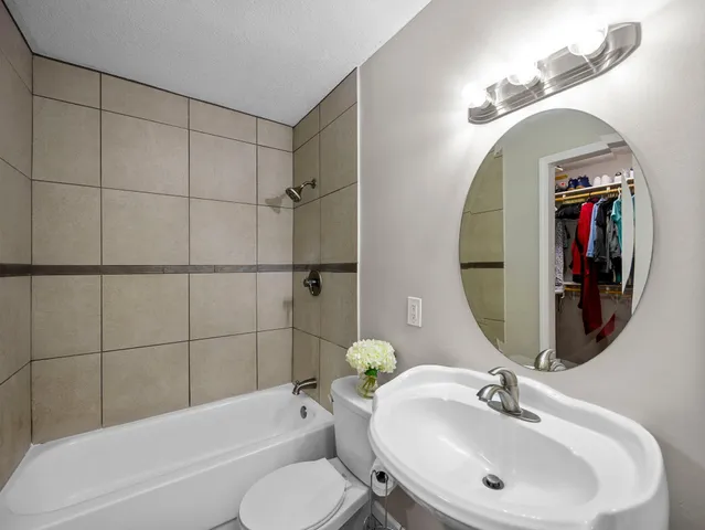 $257,900 | 1544 Greenwood Court North, Eagan, MN 55122