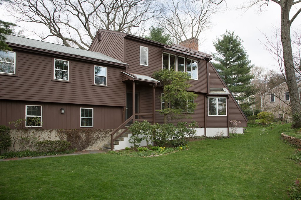 17 Maurice Road Wellesley, MA 02482 - Photo 1 of 9