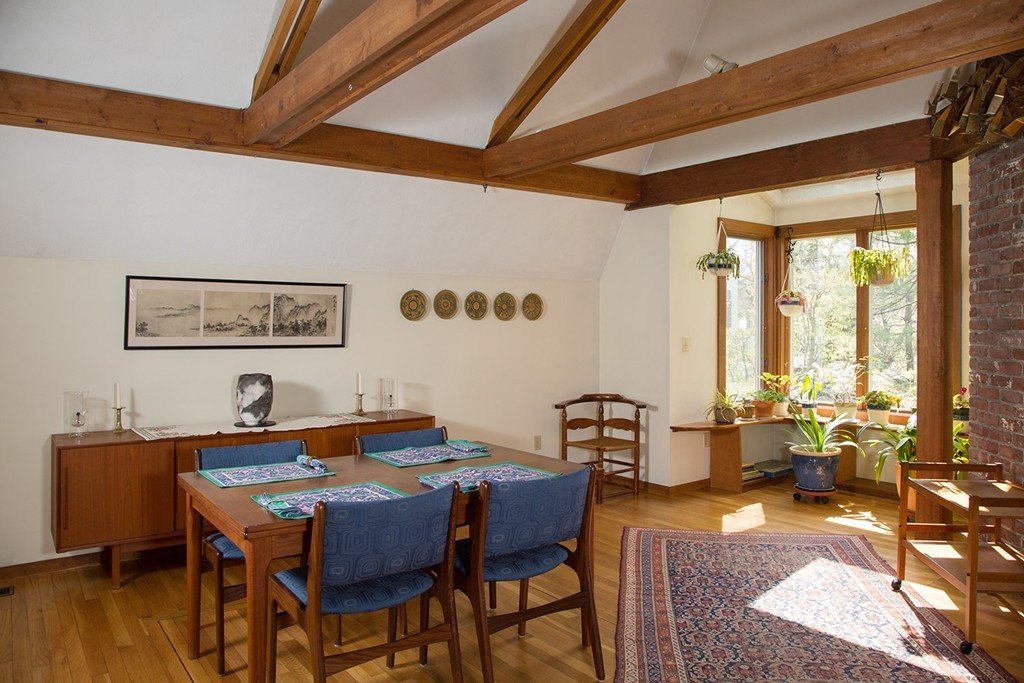 17 Maurice Road Wellesley, MA 02482 - Photo 4 of 9