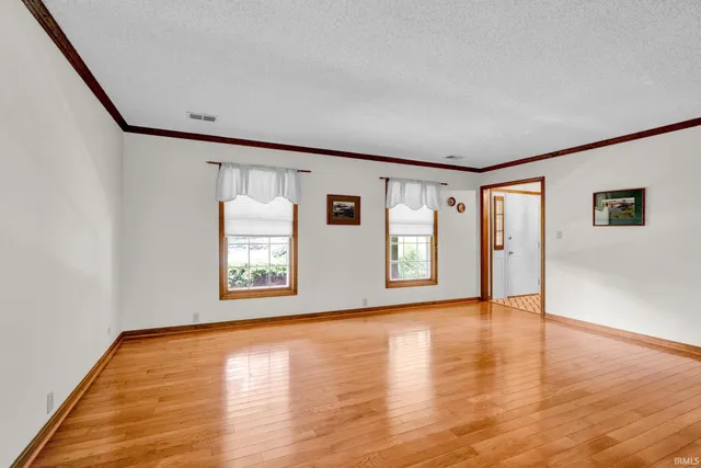 $299,900 | 613 Berry Court, Evansville, IN 47710