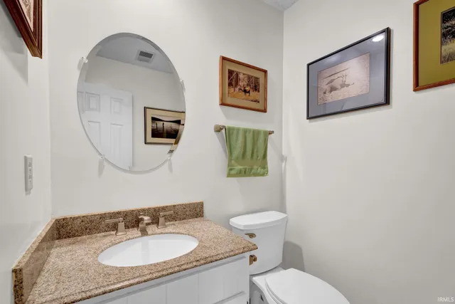 $299,900 | 613 Berry Court, Evansville, IN 47710