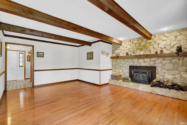 $299,900 | 613 Berry Court, Evansville, IN 47710