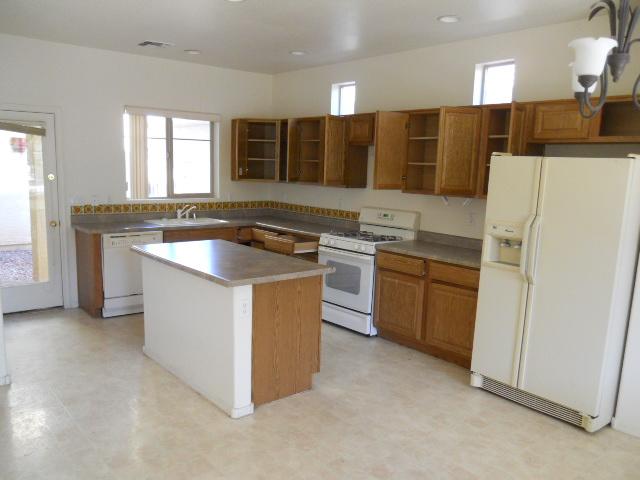 9251 West Berkeley Road Phoenix, AZ 85037 - Photo 6 of 14 DSCN5952