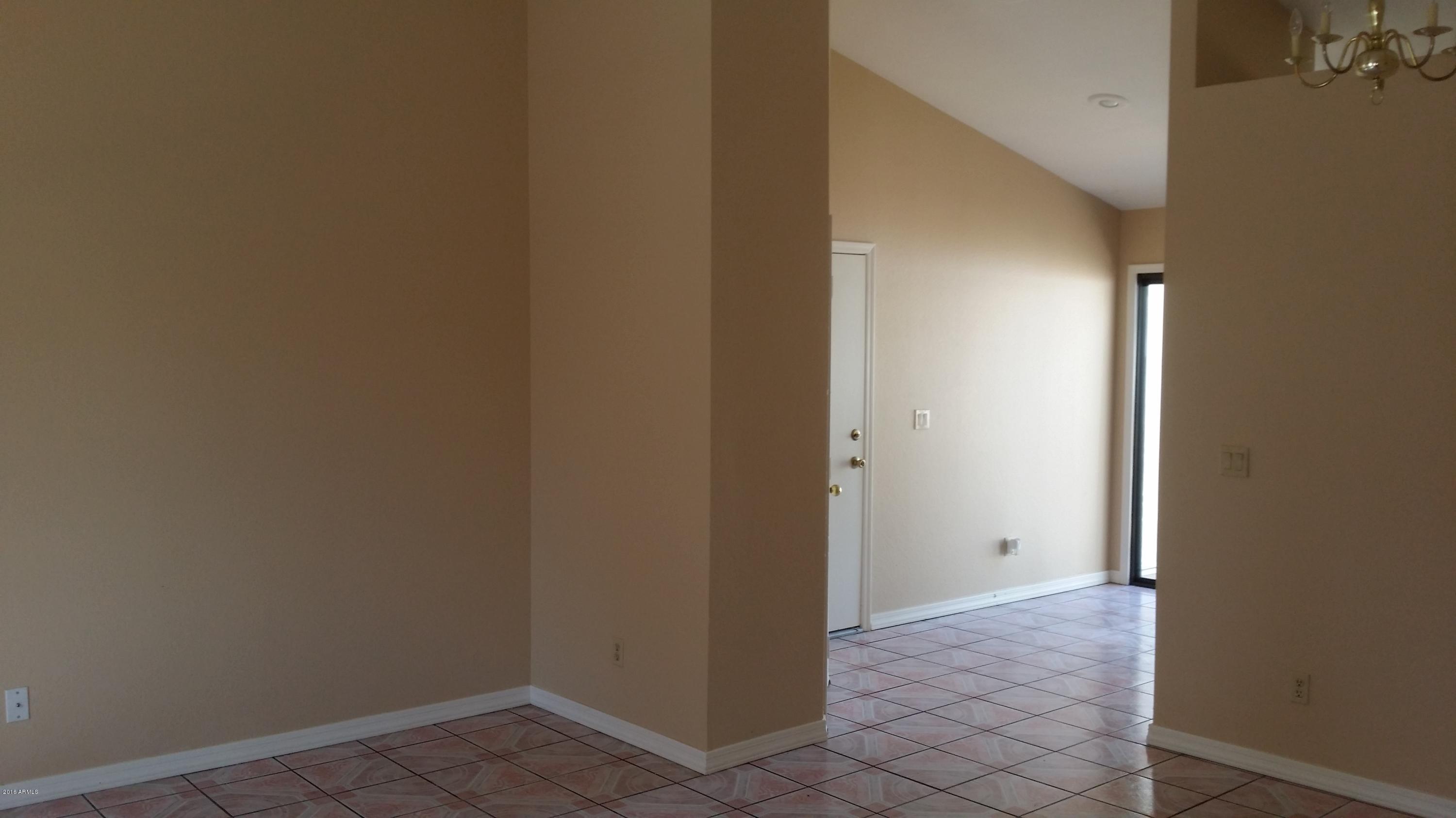 2026 West Ronald Road Phoenix, AZ 85029 - Photo 17 of 20 20160823_142304