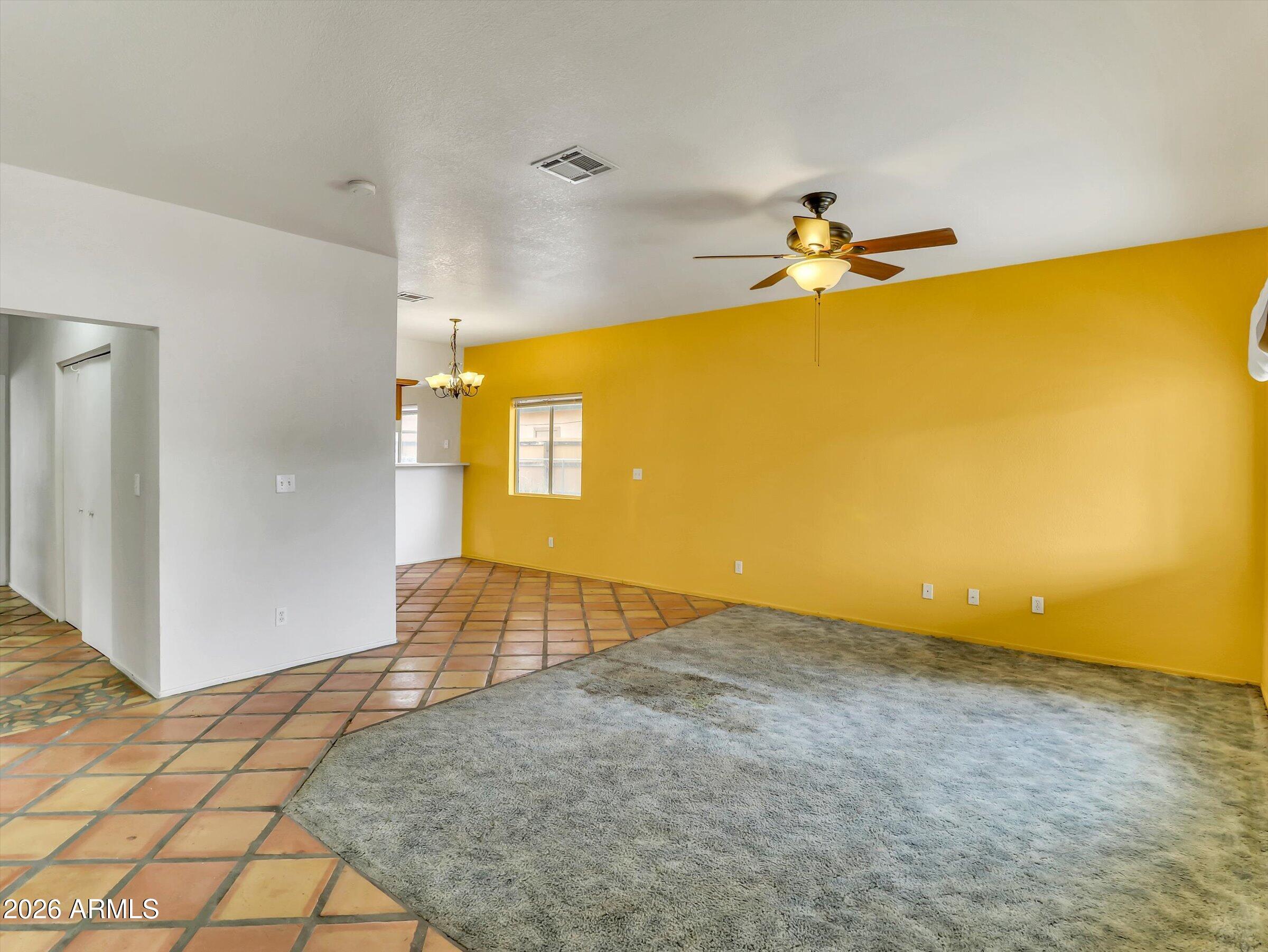 1331 East Apollo Road Phoenix, AZ 85042 - Photo 11 of 31 18-1331 E Apollo Rd-18