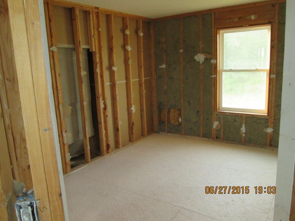 7479 East Broomfield Road Mount Pleasant, MI 48858 - Photo 9 of 25 1802146-8.JPG