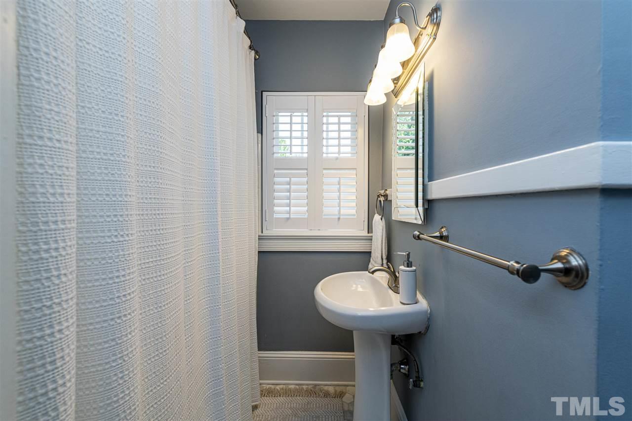 700 Dixie Trail Raleigh, NC 27607 - Photo 23 of 28