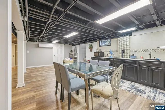 $1,092,000 | 761 Valley Road, Wayne, NJ 07470