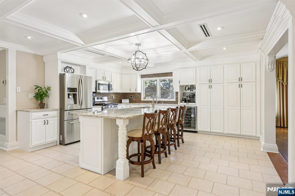 761 Valley Road Wayne, NJ 07470 - Photo 6 of 49