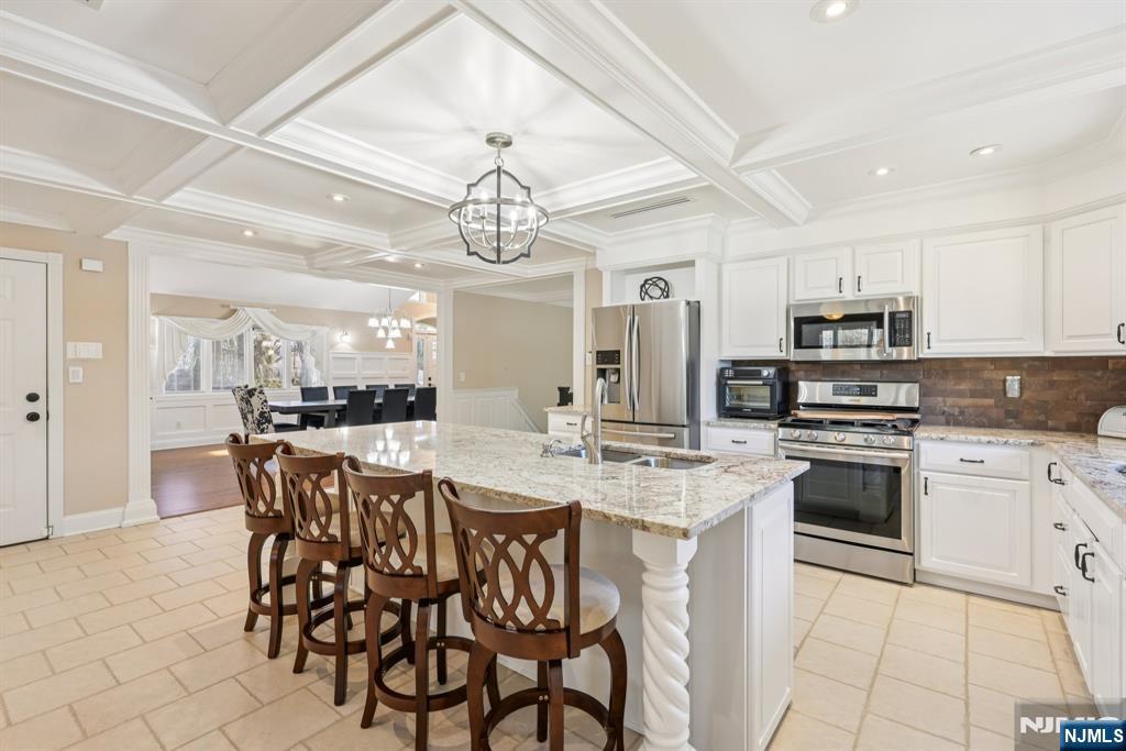 761 Valley Road Wayne, NJ 07470 - Photo 9 of 49