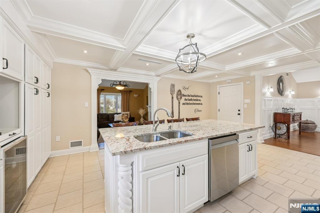 761 Valley Road Wayne, NJ 07470 - Photo 10 of 49