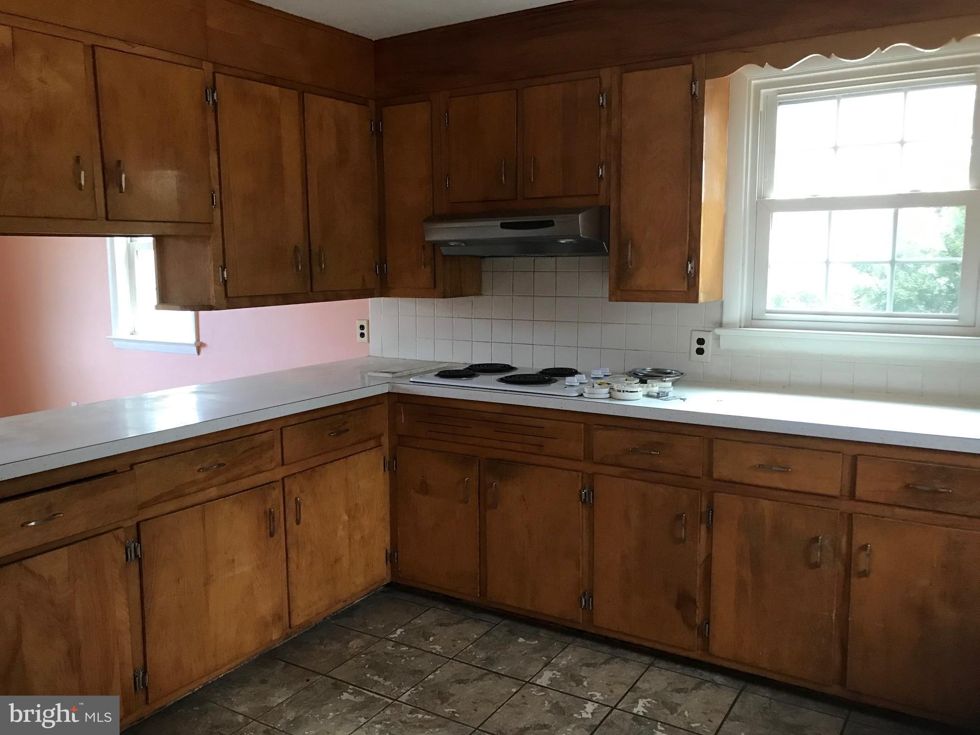 376 Coldstream Road Phoenixville, PA 19460 - Photo 7 of 24 Kitchen