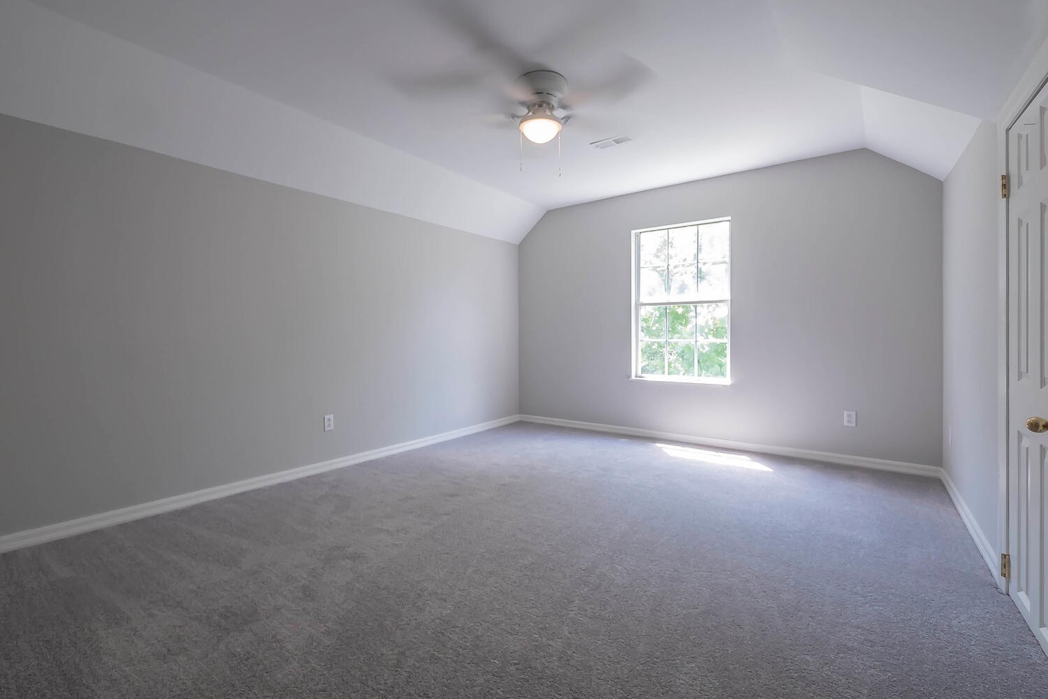 131 Gaskins Road Burns, TN 37029 - Photo 18 of 25 an empty room with windows and fan