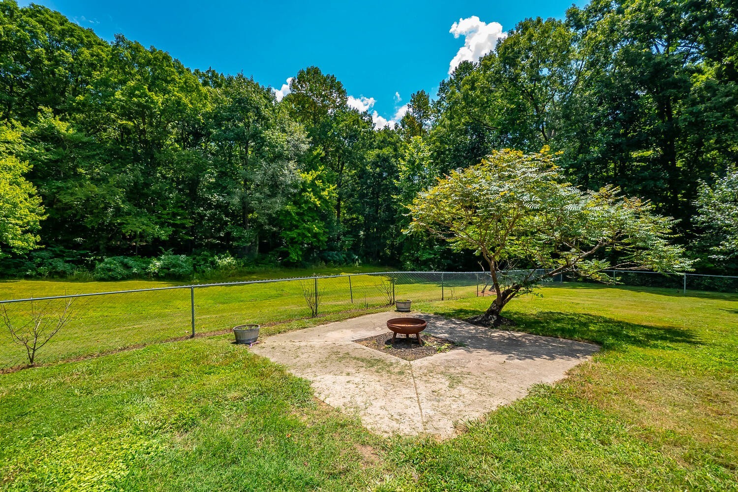 131 Gaskins Road Burns, TN 37029 - Photo 25 of 25 a view of pool with a yard