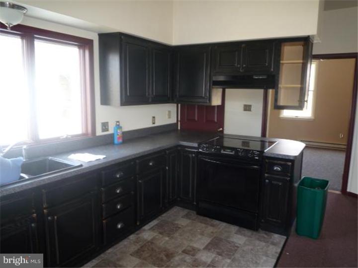 233 Estate Road Boyertown, PA 19512 - Photo 6 of 11 Kitchen