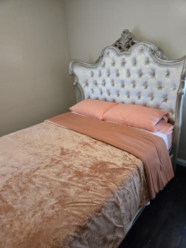 7410 Lamphere Redford, MI 48239 - Photo 2 of 9