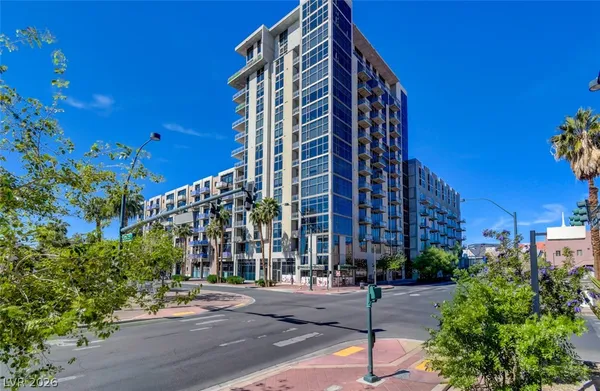 $3,300 | 353 East Bonneville Avenue, Unit 575, Las Vegas, NV 89101