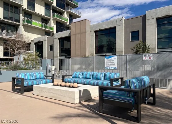 $3,300 | 353 East Bonneville Avenue, Unit 575, Las Vegas, NV 89101