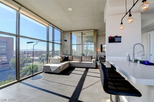 $3,300 | 353 East Bonneville Avenue, Unit 575, Las Vegas, NV 89101