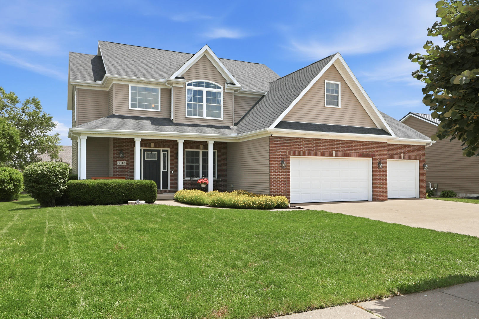 6015 Spring Street Davenport, IA 52807 - Photo 1 of 9