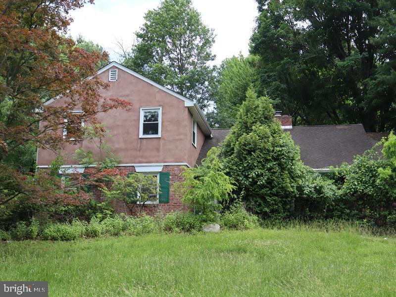 1620 Old Welsh Road Huntingdon Valley, PA 19006 - Photo 4 of 46