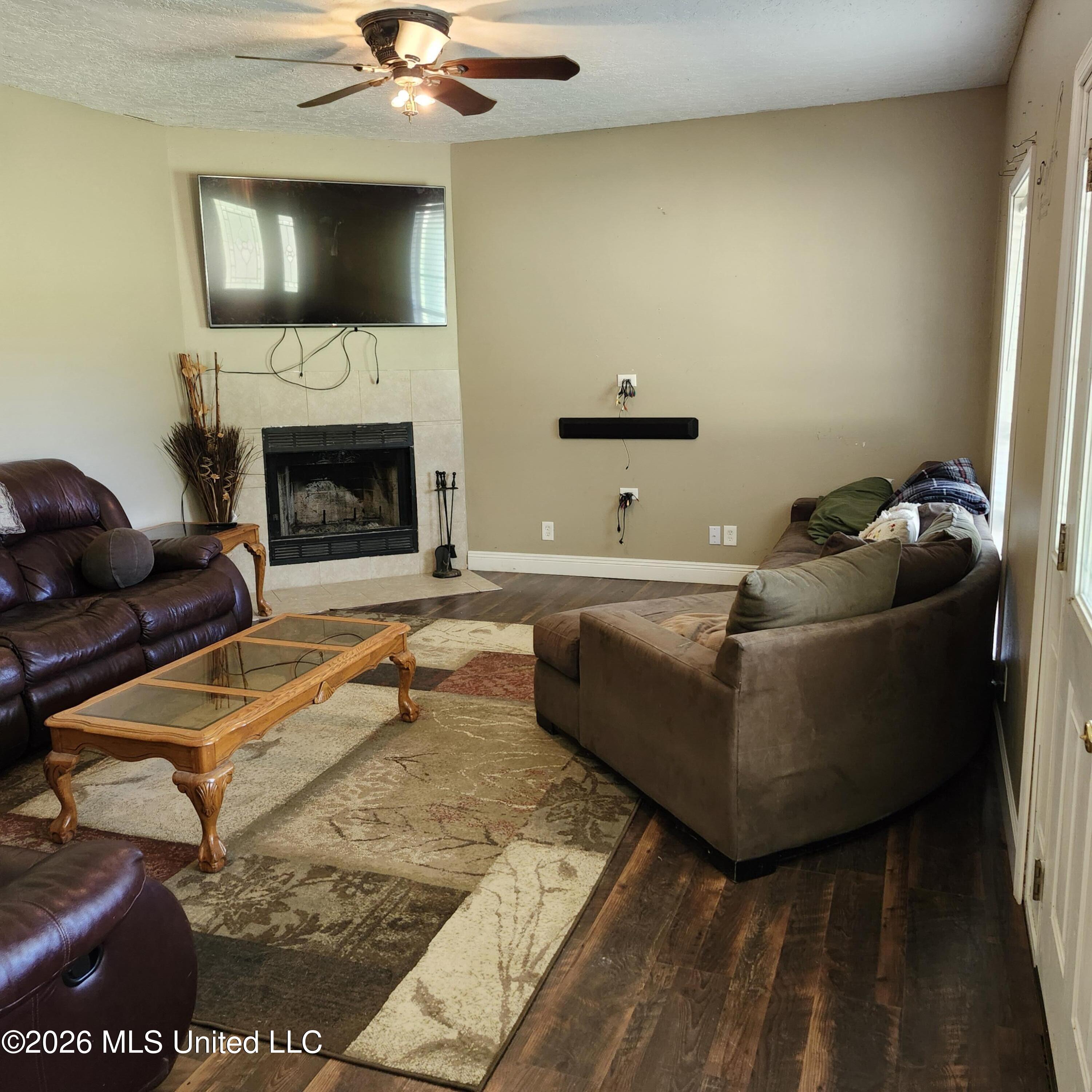 12 Austin Lane Perkinston, MS 39573 - Photo 11 of 54 Right of front door