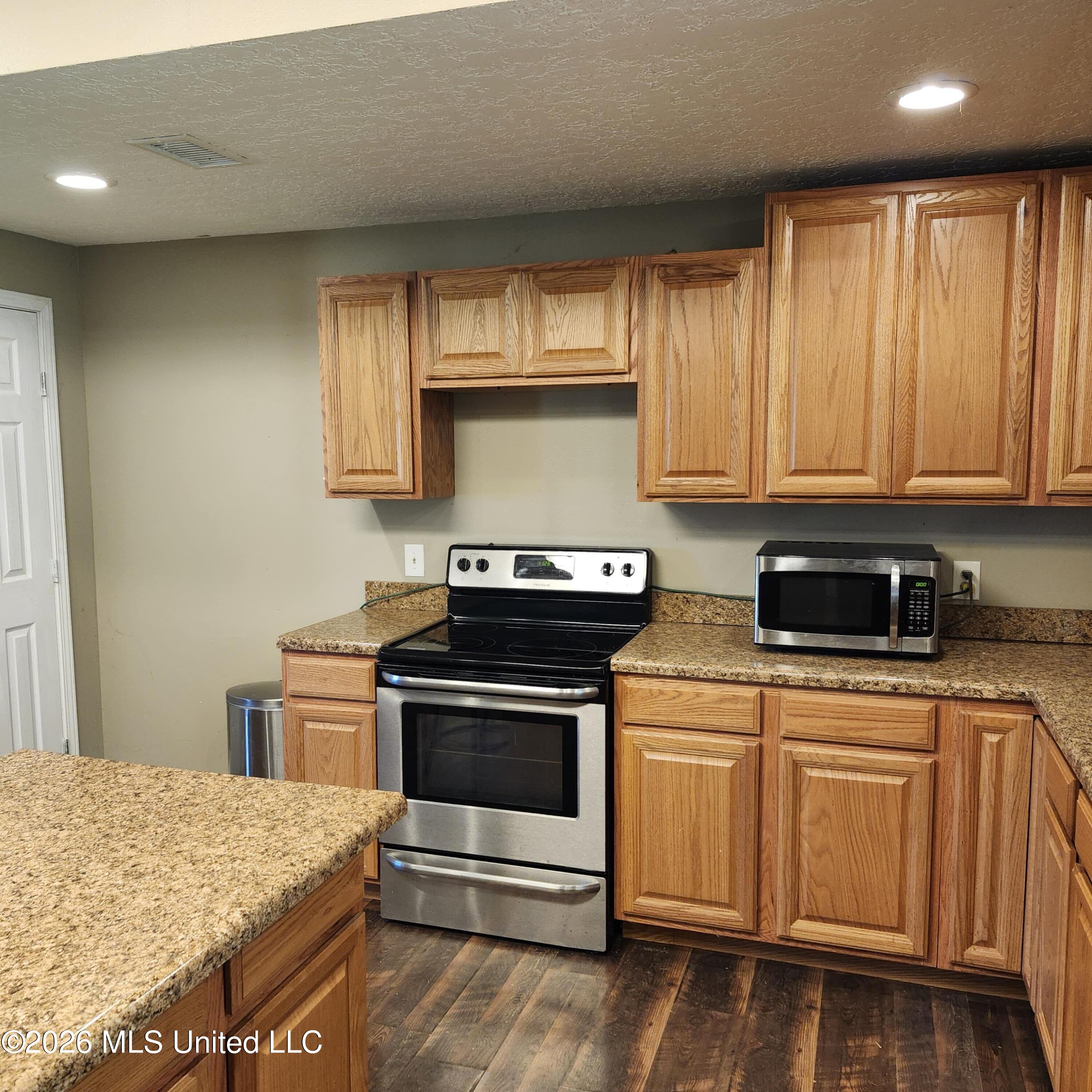 12 Austin Lane Perkinston, MS 39573 - Photo 42 of 54 Kitchen