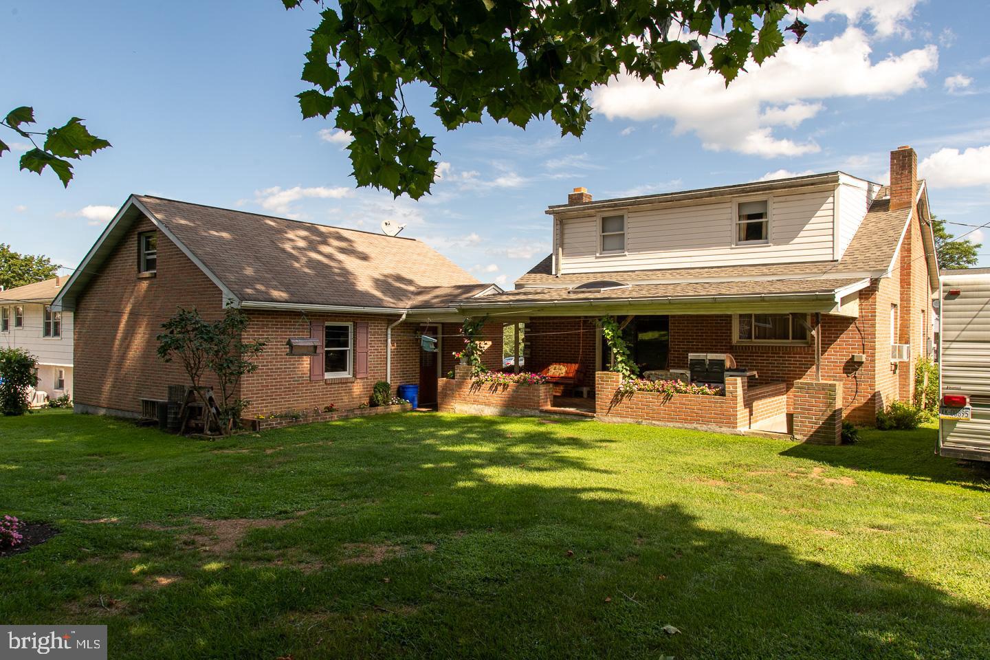 536 Pershing Boulevard Reading, PA 19607 - Photo 4 of 33 Gallery Image 4
