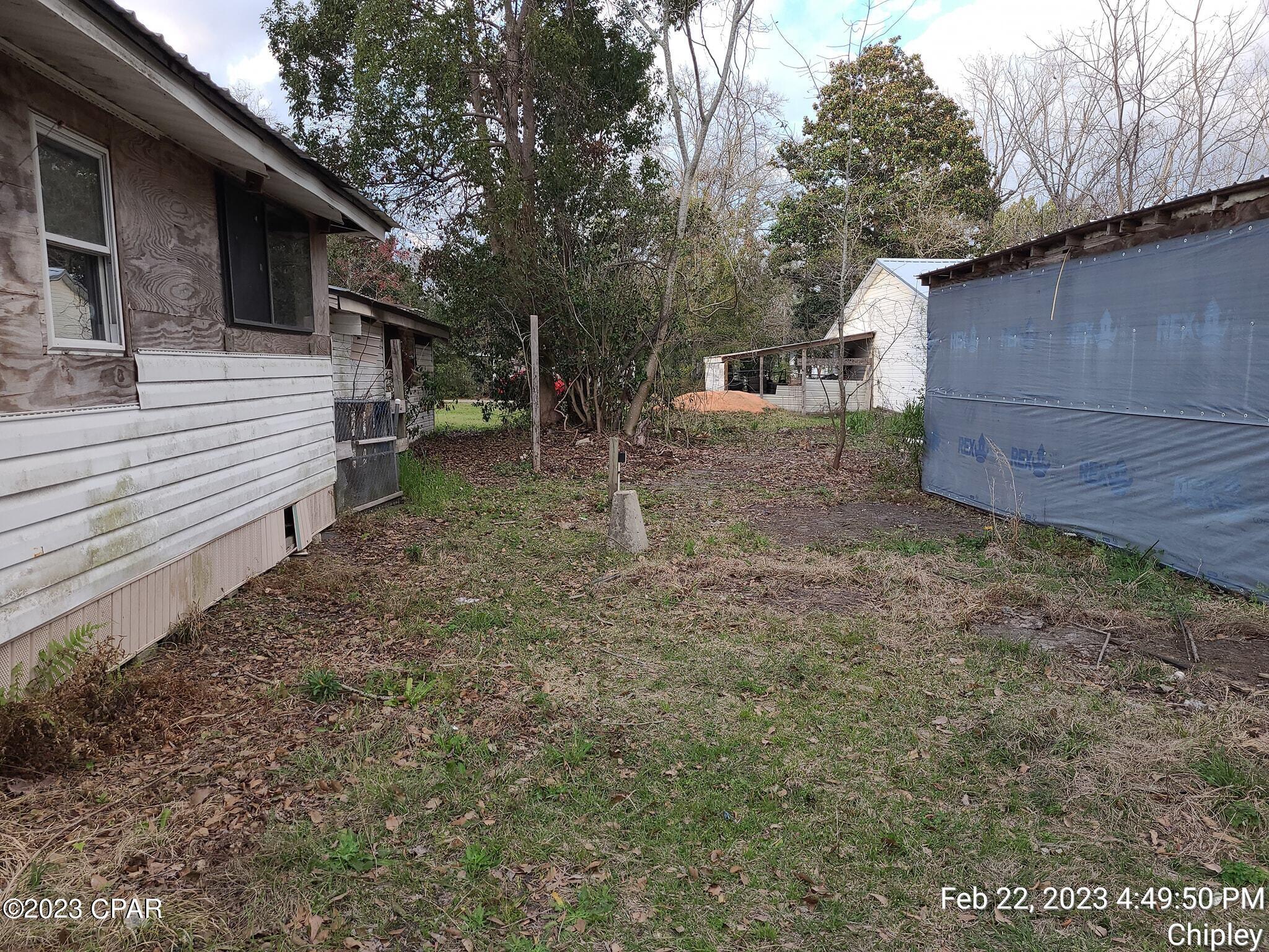 581 5th Street Chipley, FL 32428 - Photo 17 of 18