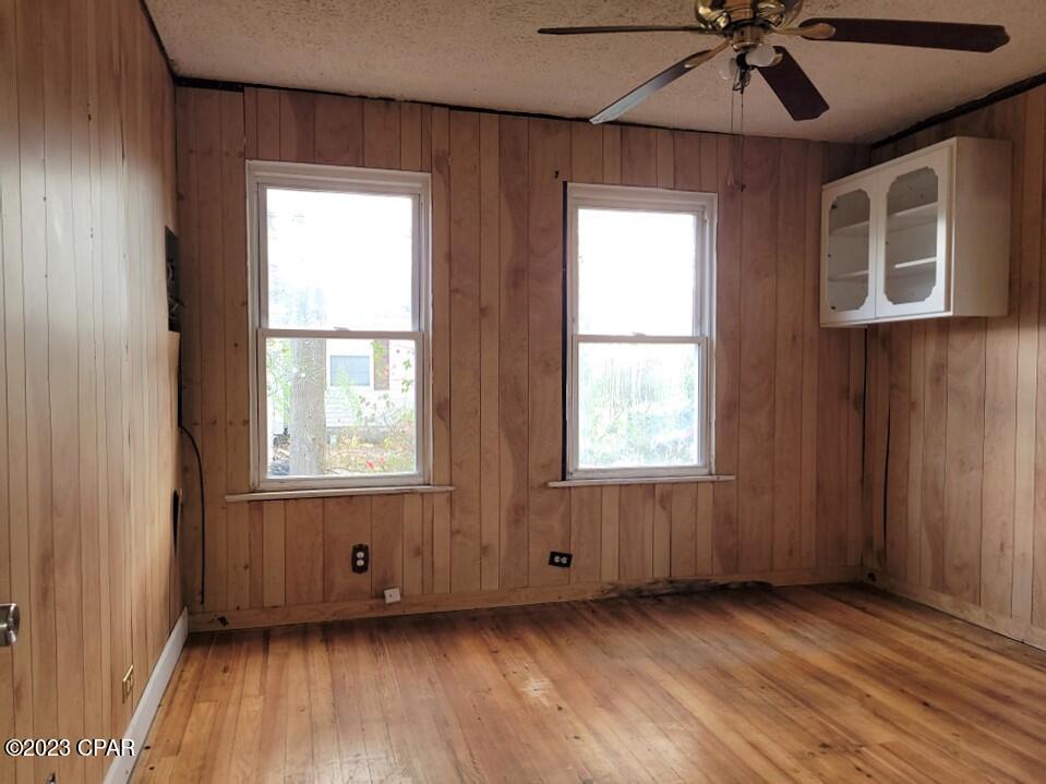 581 5th Street Chipley, FL 32428 - Photo 5 of 18