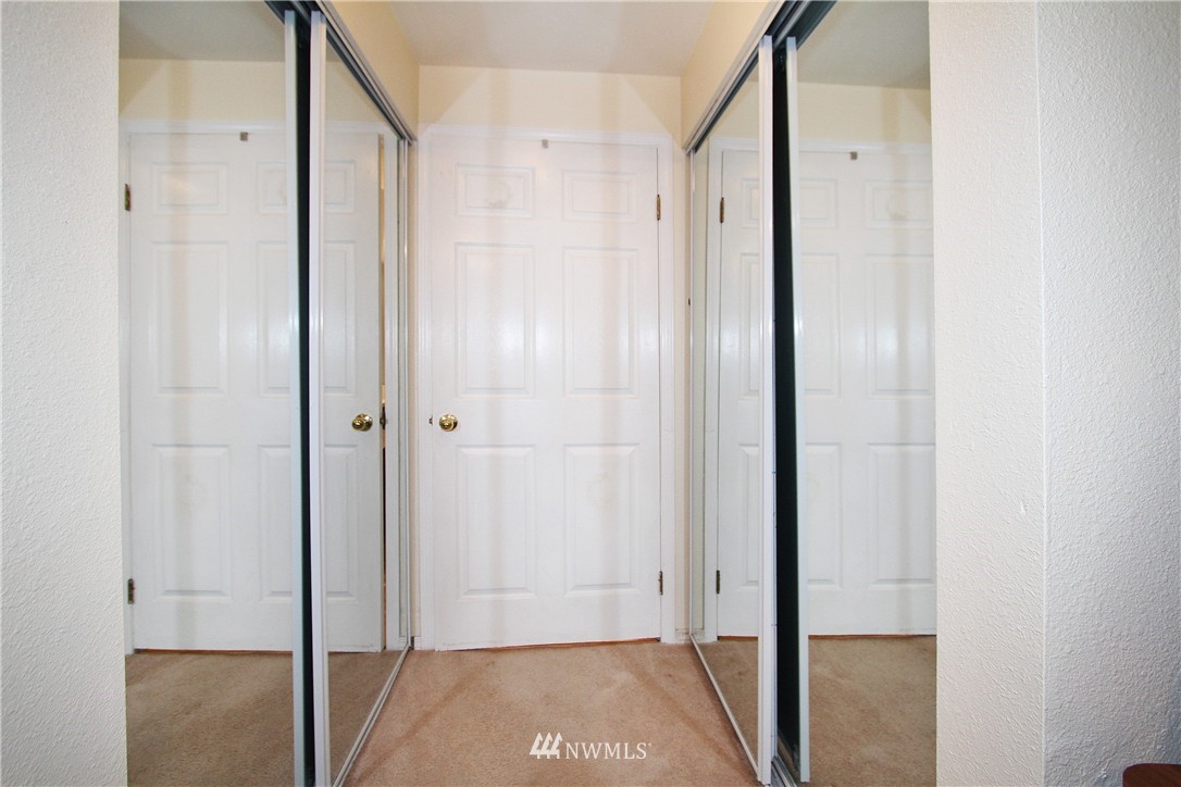 19316 Bothell Way Northeast, Unit C102 Bothell, WA 98011 - Photo 11 of 19