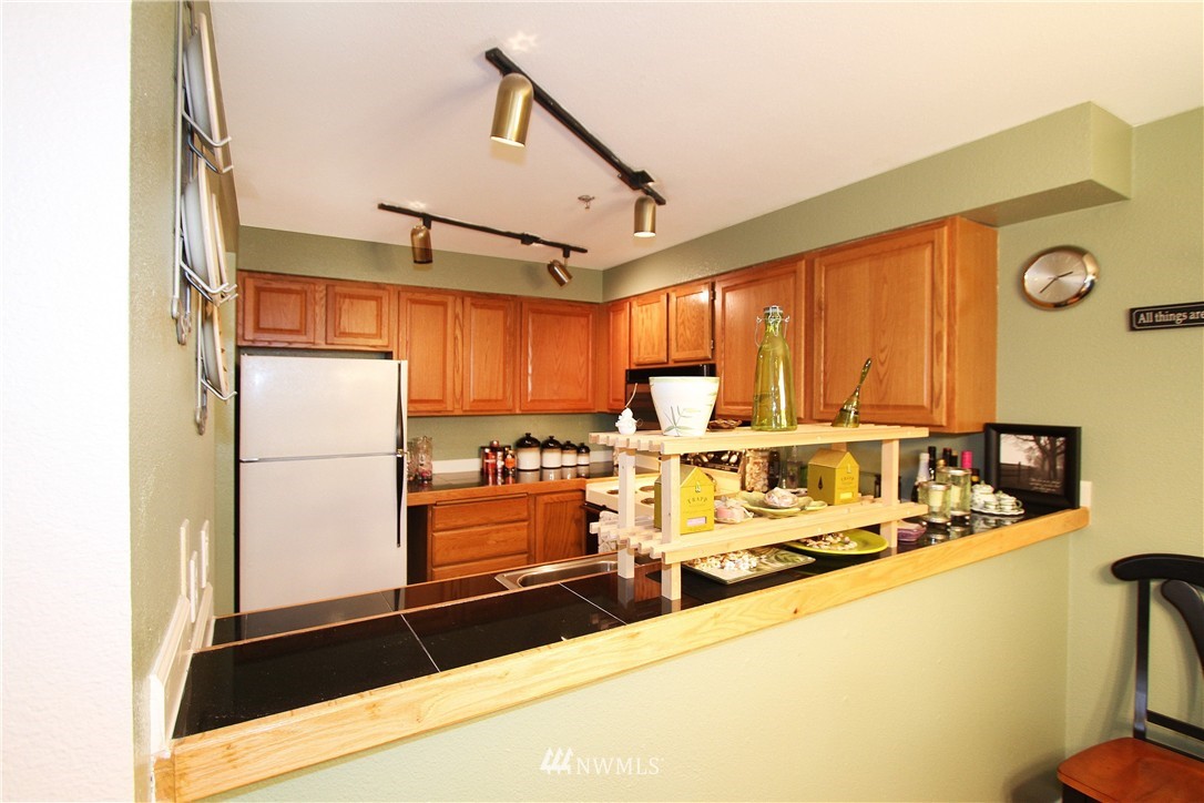 19316 Bothell Way Northeast, Unit C102 Bothell, WA 98011 - Photo 6 of 19