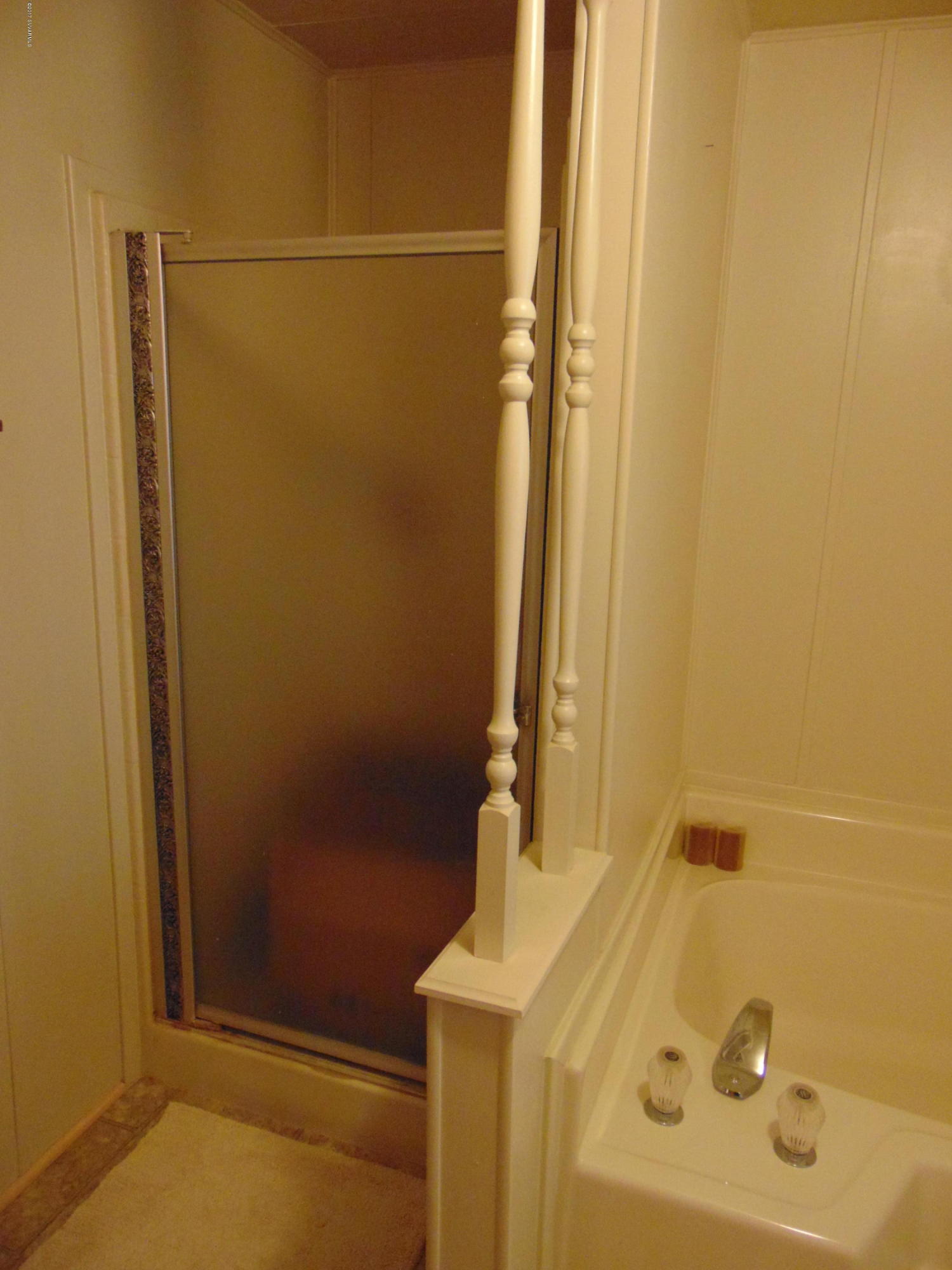 4715 Tagalong Trail Rimrock, AZ 86335 - Photo 25 of 30 a bathroom with a tub