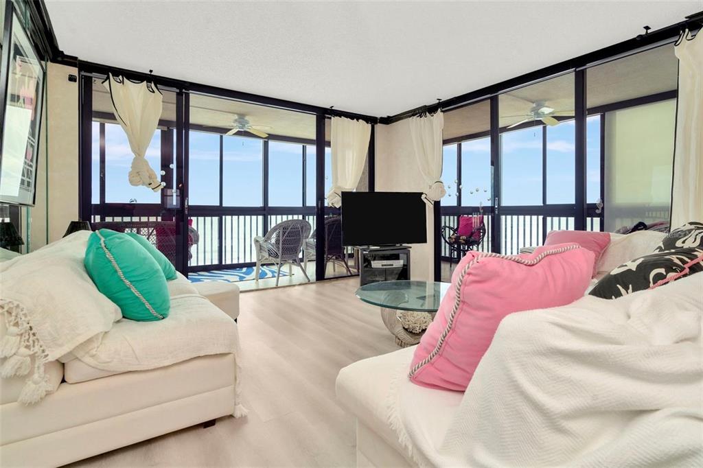 15462 Gulf Boulevard, Unit 508 Madeira Beach, FL 33708 - Photo 10 of 33