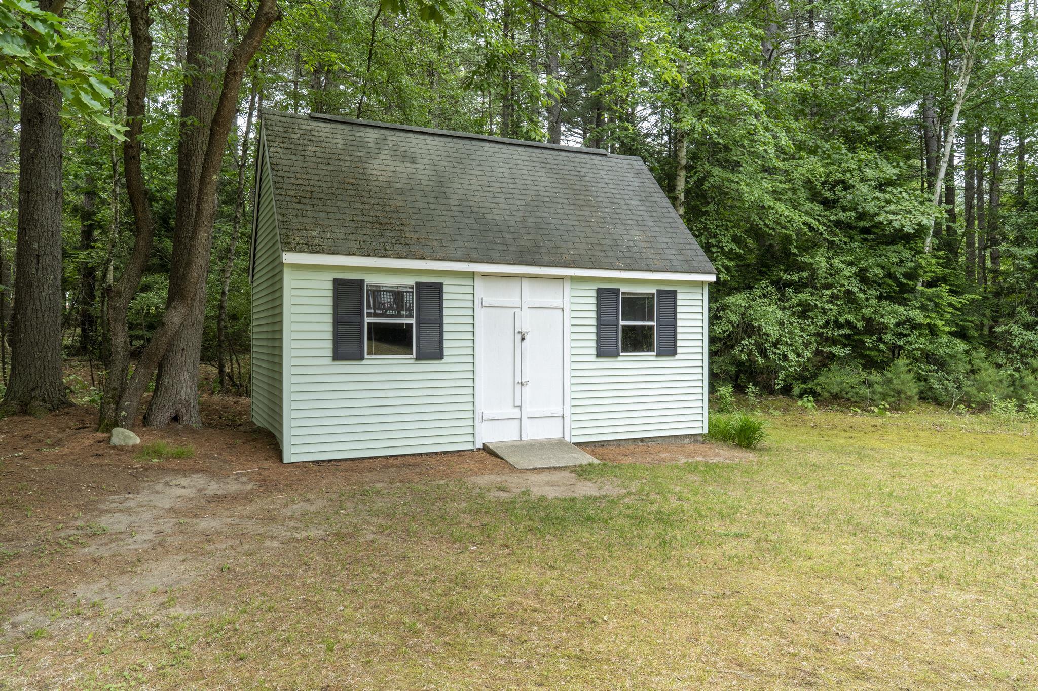 8 Rocky Hill Road Litchfield, NH 03052 - Photo 43 of 48