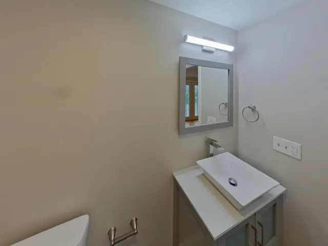 $2,159 | 4507 Scott Trail, Eagan, MN 55122