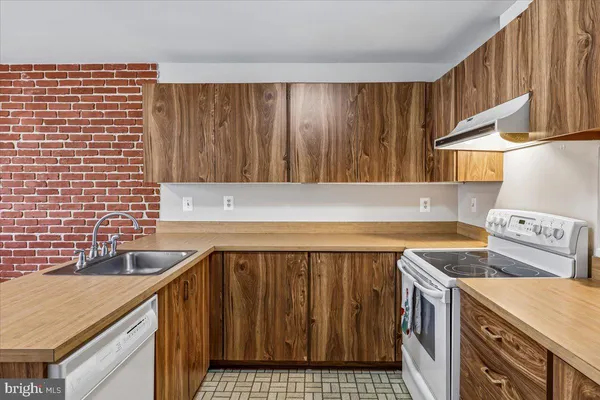 $459,900 | 8953 Skyrock Court, Columbia, MD 21046
