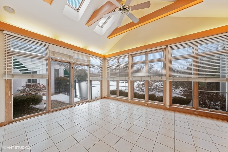 1211 Meadows Road Geneva, IL 60134 - Photo 9 of 36