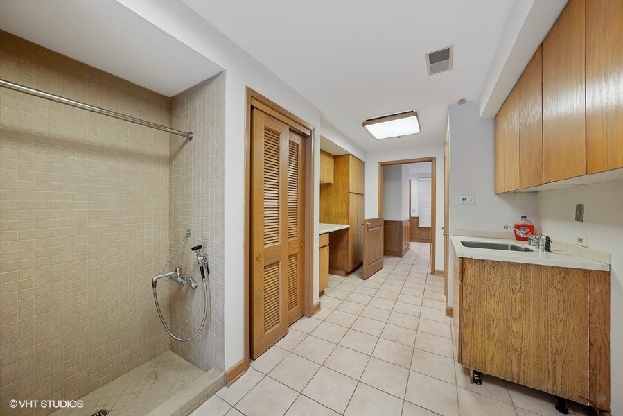 1211 Meadows Road Geneva, IL 60134 - Photo 10 of 36