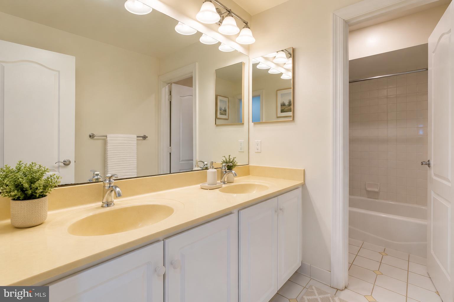 1489 Broadstone Place Vienna, VA 22182 - Photo 12 of 15
